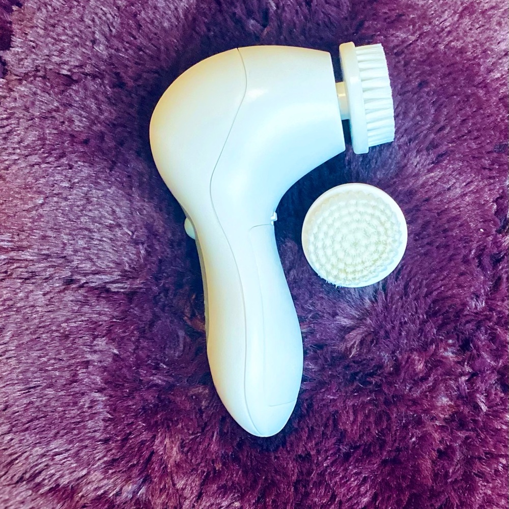 CVS Exfoliating Facial Brush